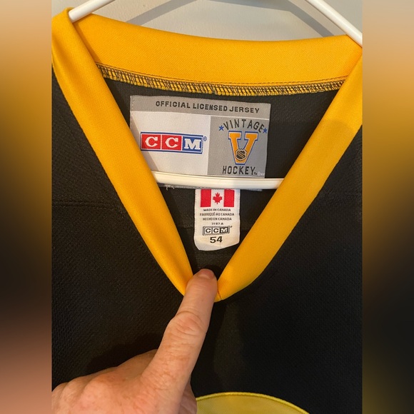 Boston Bruins terry o’Reilly jersey - Picture 2 of 3